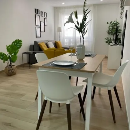 White Lily Apartment Godella